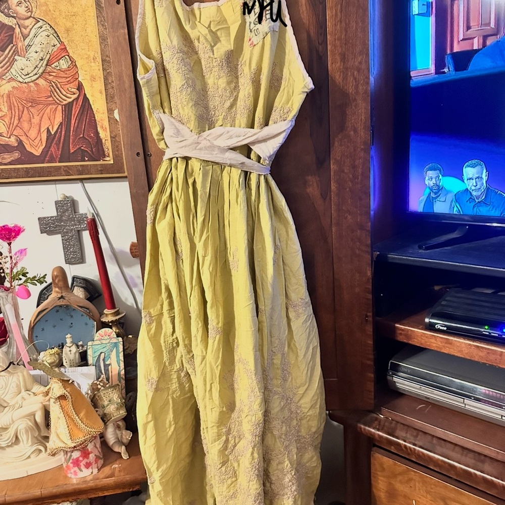 MP Ouvre dress price FIRM due to prices Poshmark charges